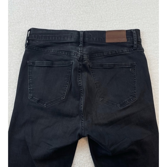 MADEWELL • Black High-Rise Distressed Knee Skinny Jeans - Picture 11 of 16